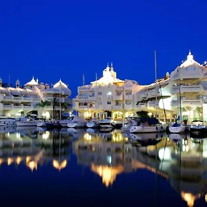  Apartamento One Palm View 2-bdr - A Step From The Ocean!